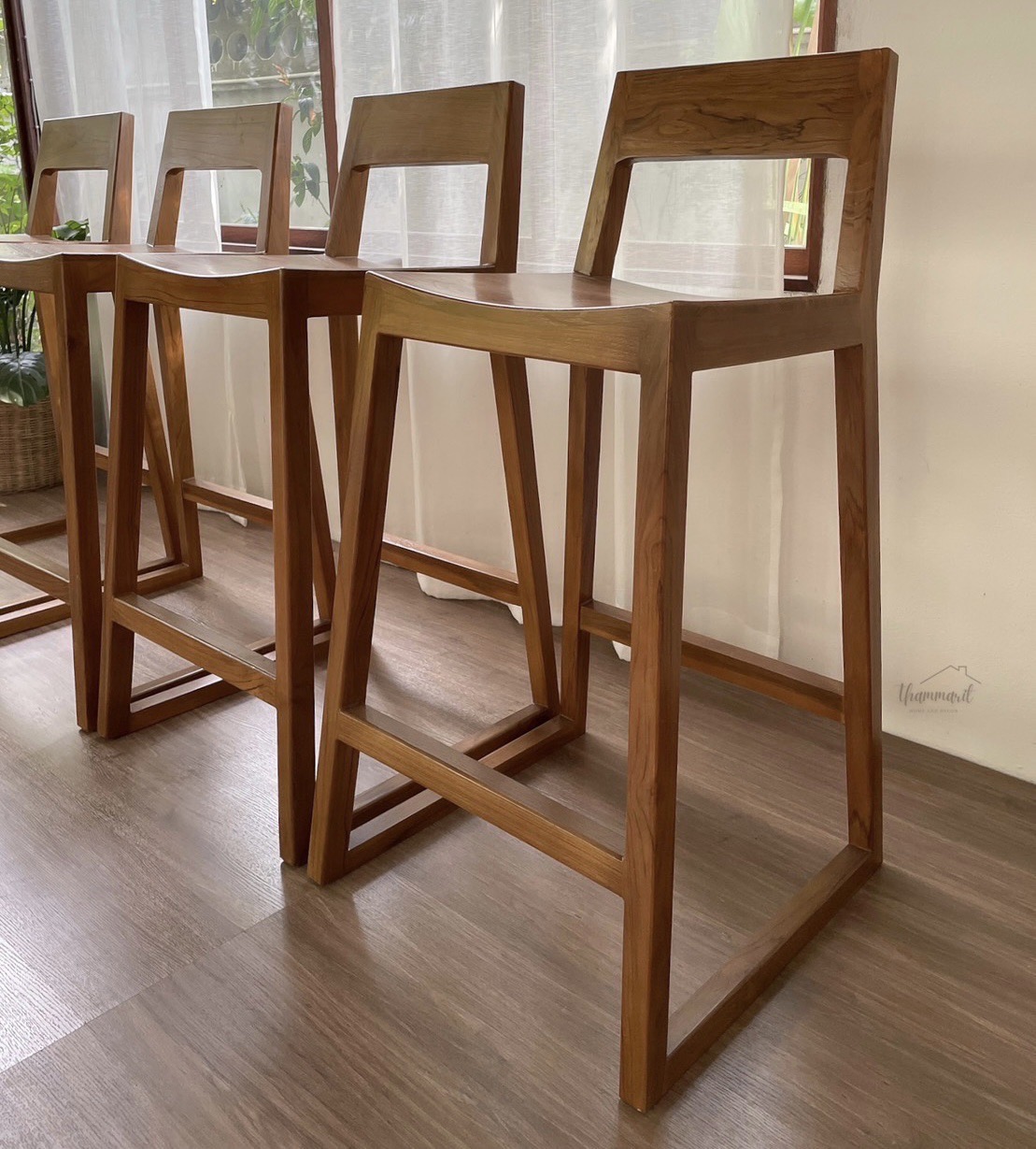 Bar Chair No.1