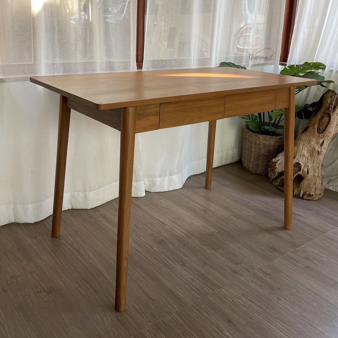Table with Drawers No.1