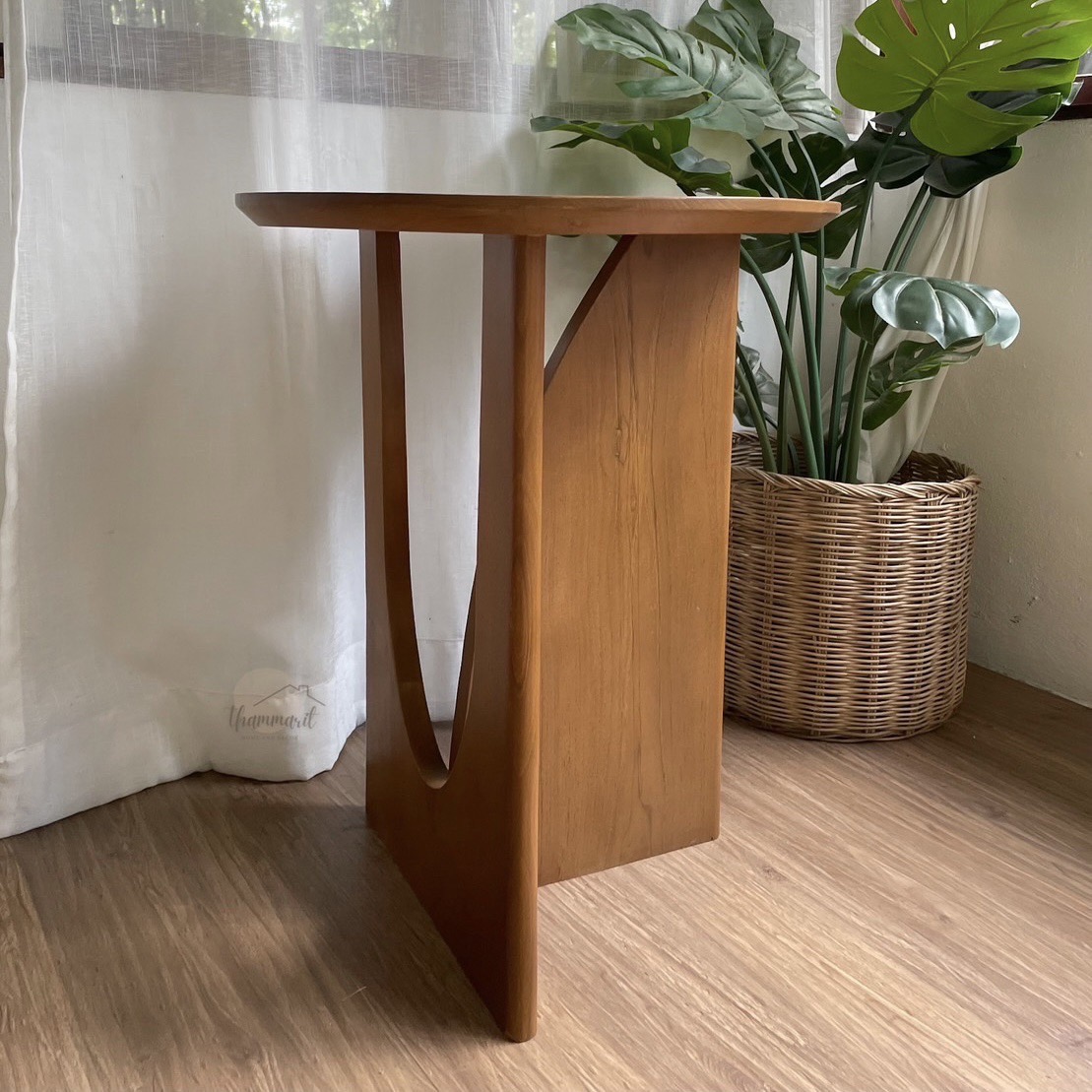 Stool No.9